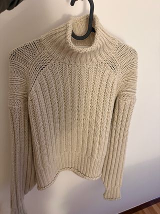 Jersey cuello alto beige talla única