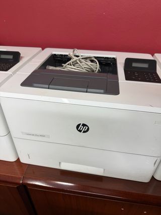 4- HP ProDesk Ordenador Sobremesa y 4 Impresoras