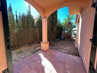 Casa pareada en alquiler en Calahonda en Mijas