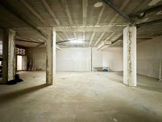 Local comercial en venta en Carlet
