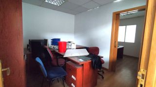 Nave industrial en venta en Cobeña