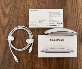 Apple Magic Mouse y Teclado
