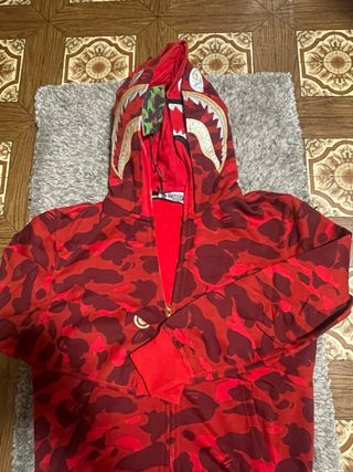 Bape Shark Doble Capucha Roja y Dorada