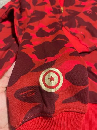 Bape Shark Doble Capucha Roja y Dorada