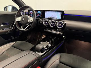 Mercedes-Benz Clase A 200D AMG