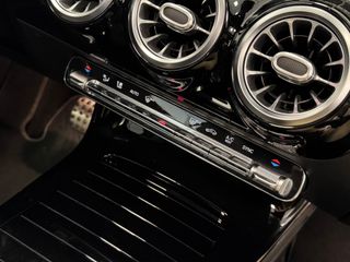 Mercedes-Benz Clase A 200D AMG