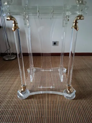 Mesa de comedor cristal y metal dorado