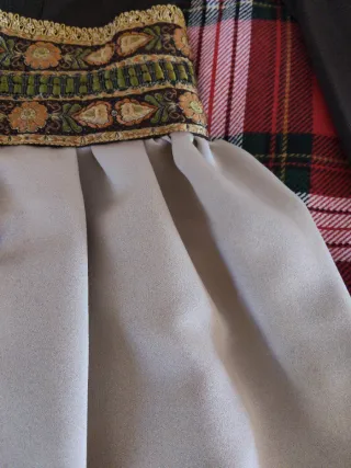 Vestido elegante inspiración Oscar de La Renta