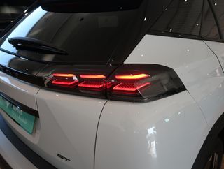 PEUGEOT 2008 GT 1.2 130cv EAT8 - 2023