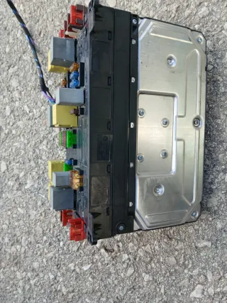 Caja fusibles y relés Mercedes Viano W639