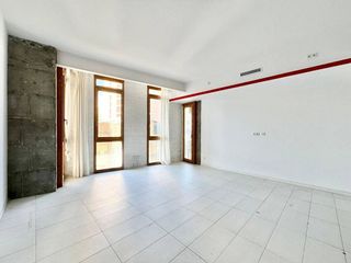 Local comercial en venta en El Parc i la Llacuna del Poblenou en Barcelona
