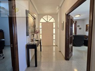 Chalet en venta en Peña de las Águilas en Elche
