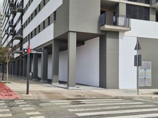 Local comercial en alquiler en Montequinto en Dos Hermanas