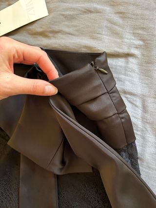 Falda Zara encaje lazo satén