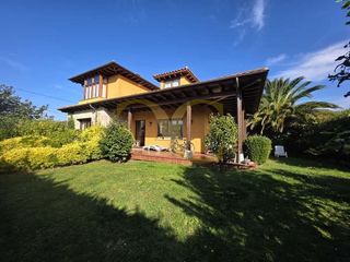 Chalet en venta en Celorio-Poó-Parres en Llanes