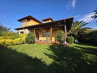 Chalet en venta en Celorio-Poó-Parres en Llanes