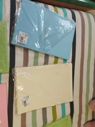 Folios y cartulinas gala