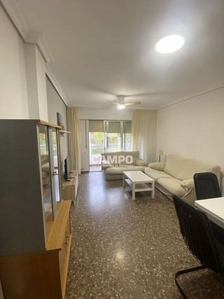 Piso en alquiler en Hospital - Parque sur en Albacete