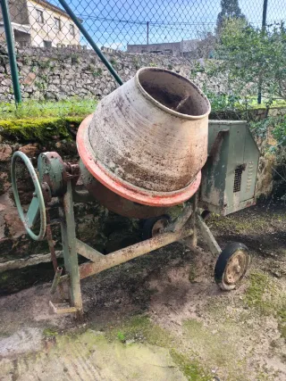 Hormigonera Inhersa H200