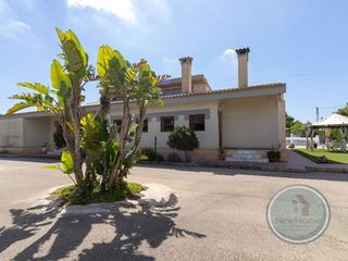 Chalet en venta en La Algoda - Matola - El Pla en Elche