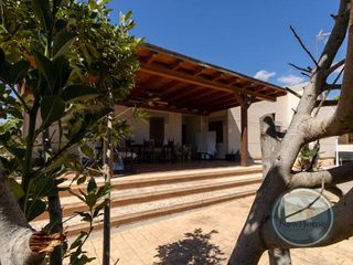 Chalet en venta en La Algoda - Matola - El Pla en Elche
