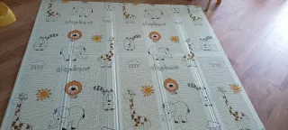 Alfombra infantil acolchada animales