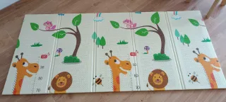 Alfombra infantil acolchada animales