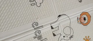 Alfombra infantil acolchada animales