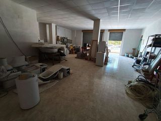 Local comercial en venta en Aspe