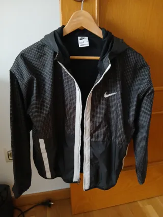 Cortavientos Nike Negro Blanco Talla XL Niño