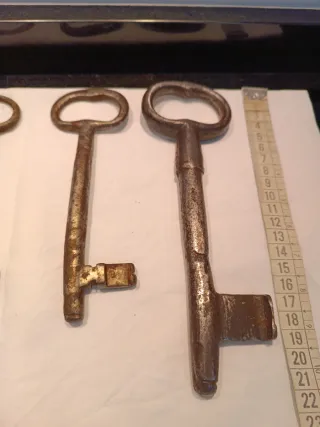 Juego 4 llaves antiguas