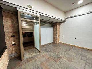 Local comercial en venta en Úbeda