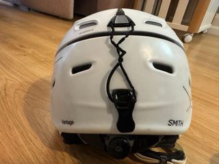 Casco de esquí blanco