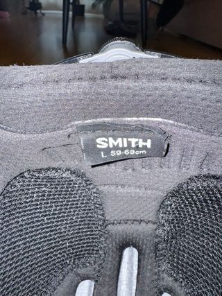 Casco de esquí blanco