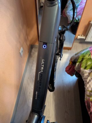 Bicicleta Eléctrica con Maletero