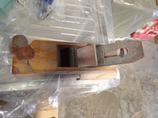 Pialla antica in legno