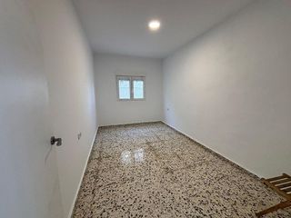 Chalet en alquiler en Peña de las Águilas en Elche