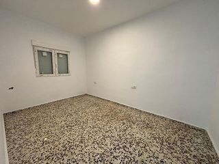 Chalet en alquiler en Peña de las Águilas en Elche