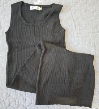 Falda de punto midi negra