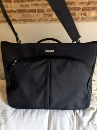 Maletín portatrajes Samsonite negro