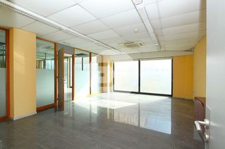 Local comercial en alquiler en El Castell-Poble Vell en Castelldefels