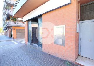Local comercial en alquiler en El Castell-Poble Vell en Castelldefels