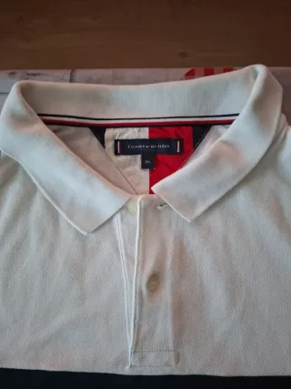 Polo Tommy Hilfiger Blanco y Rojo