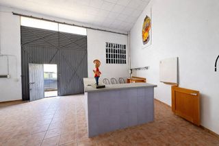 Nave industrial en venta en Parque de la Bombilla-Pla de Rascanya en Llíria