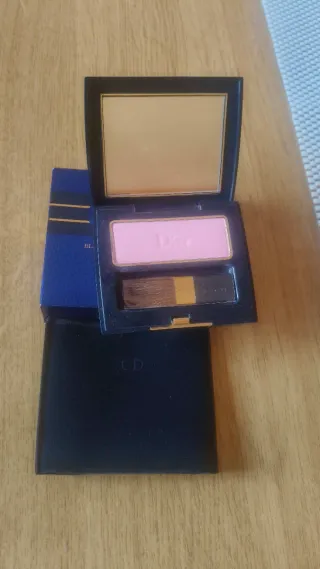 Dior Blush Polvo Suave rosa