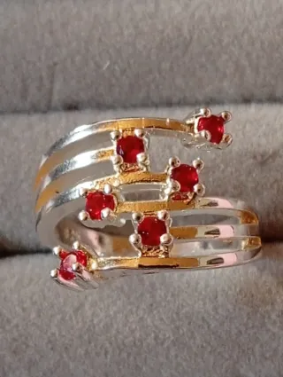 Anillo Plata Ley 925 con Circonitas Rojas