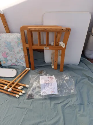 Trona de madera para bebé se convierte en mesa y s