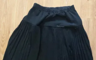 Falda plisada negra talla única