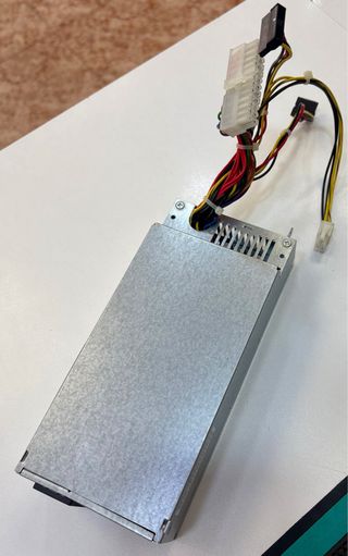 Fuente de Alimentación Chicony D14-220P2A 220W