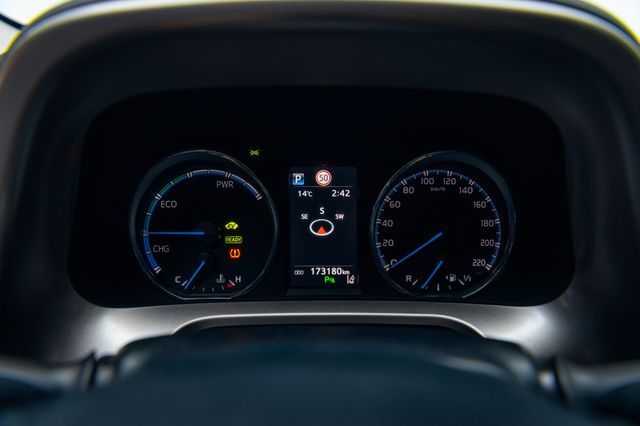 TOYOTA RAV 4 *EXECUTIVE*